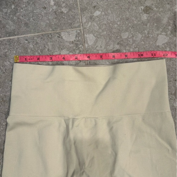 Set Active Sculptflex Power Leggings Womens size medium in Oatmilk cream - Picture 10 of 10